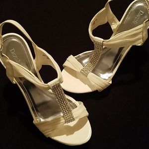 WHITE RHINESTONE BRIDAL HEELS 4IN